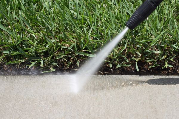 Sidewalk Cleaning in Hixson