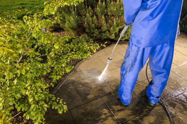 Hardscape Cleaning in Hixson