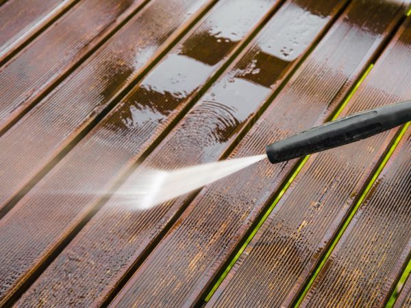Balcony Cleaning in Hixson