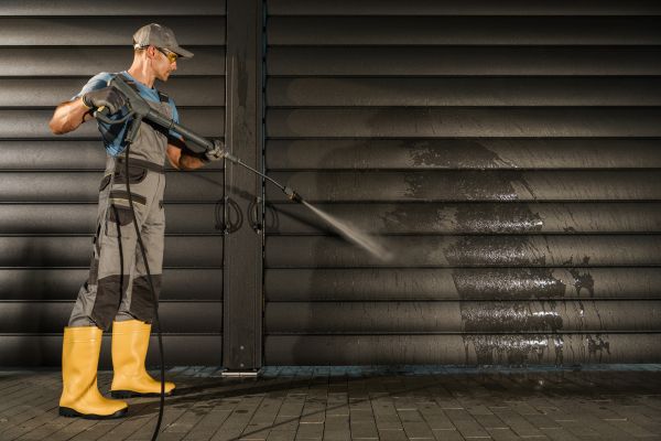 Garage Pressure Washing in Hixson