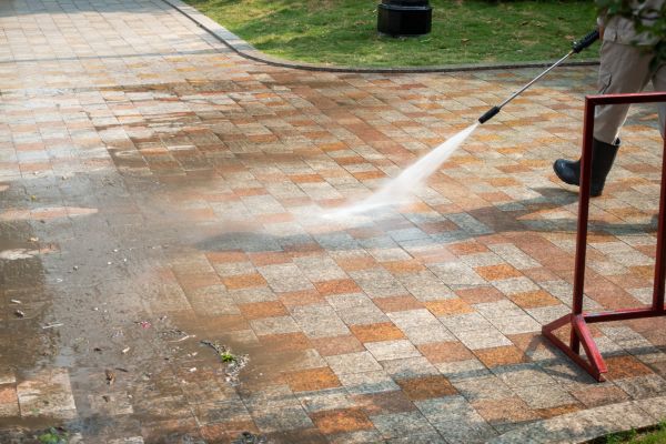 Cost of Pavers Washing in Hixson