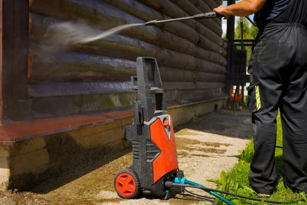Wood House Exterior Cleaning in Hixson