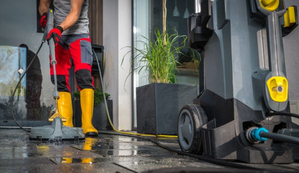 Commercial Pressure Cleaning in Hixson
