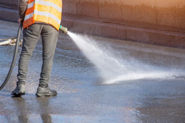 Asphalt Pressure Washing in Hixson