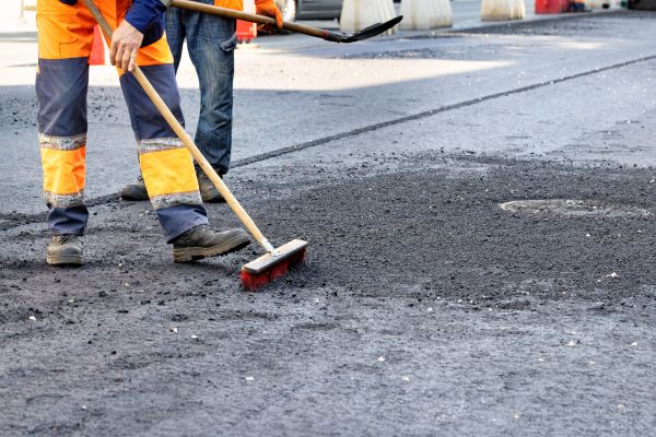 Asphalt Dirt Removal in Hixson