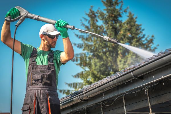 Gutter Jetting in Hixson